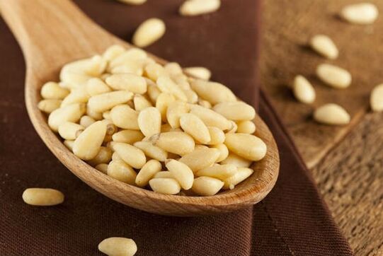 Kacang Cedar ti parasit